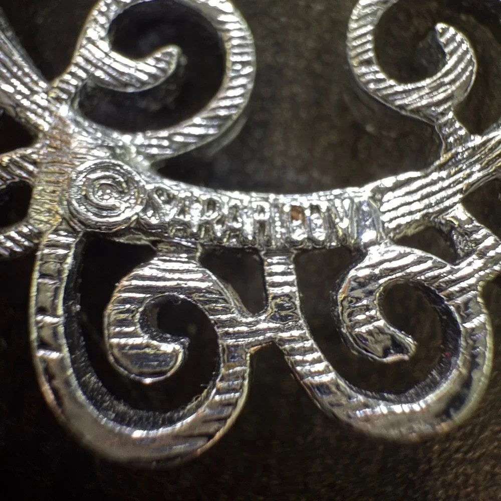 Vintage Sarah Coventry Silver Brooch Pin Round Swirl Design‎ Jewelry Accessory